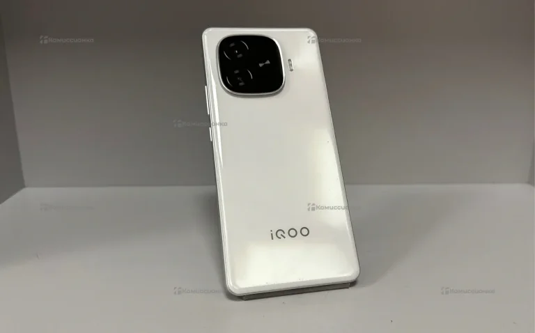Vivo iQOO Z9 Turbo+ 12/256 ГБ