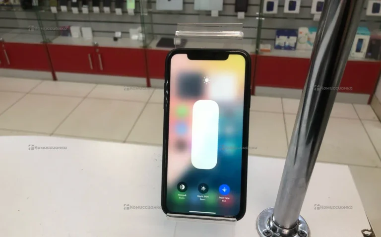 Apple iPhone XR 3/64 ГБ