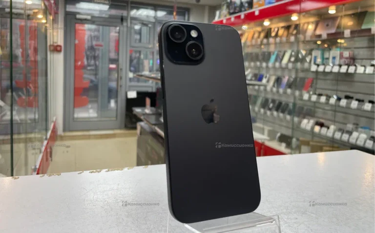 Apple iPhone 15 6/128 ГБ