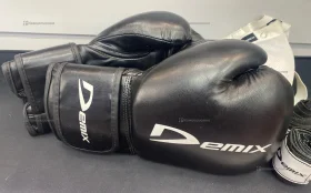 Купить Боксерские перчатки Demix б/у , в Екатеринбург Цена:1800рублей