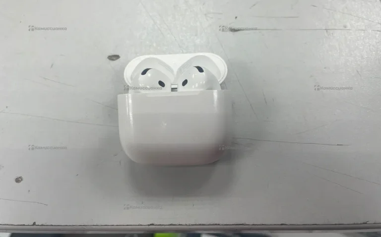 Наушники AirPods 4