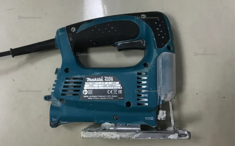 Электролобзик makita 4329 2024г