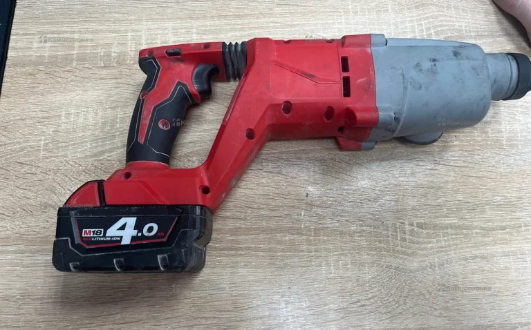 перфоратор аккумуляторный Milwaukee