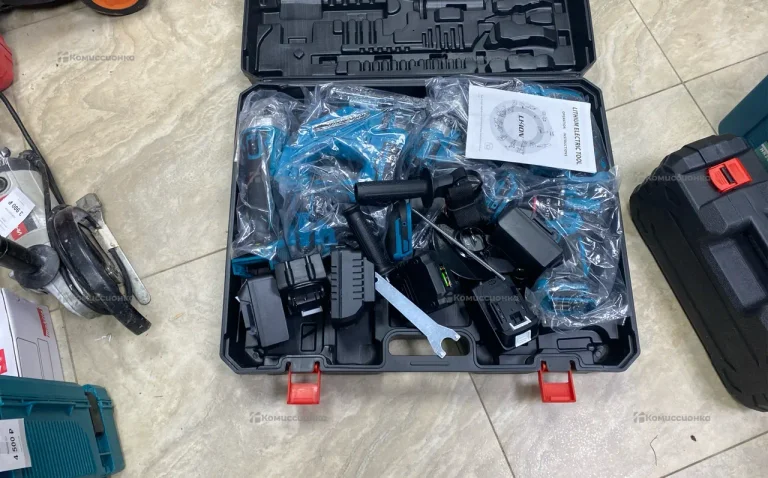 набор 6в1 Makita 4 АКБ