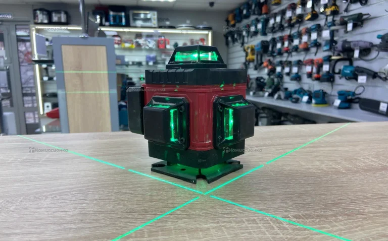 Лазерный Нивелир Elitech  16Л-ЗЕЛ