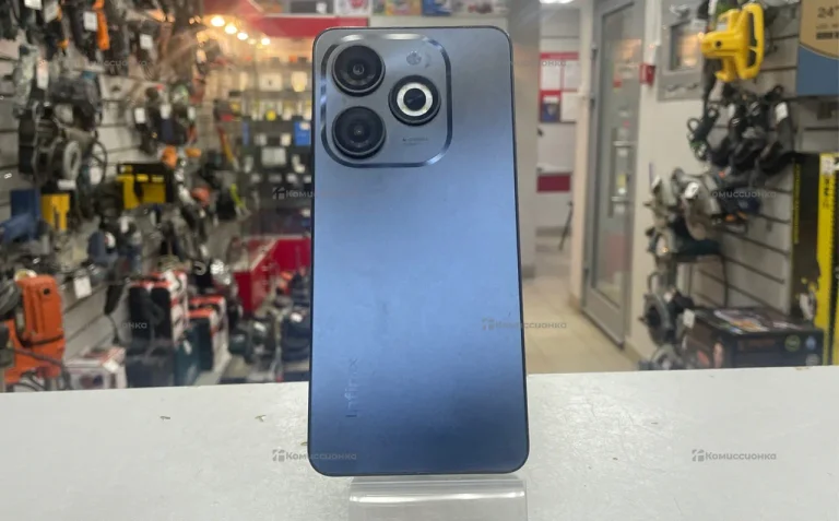 Infinix Smart 8 4/128 ГБ