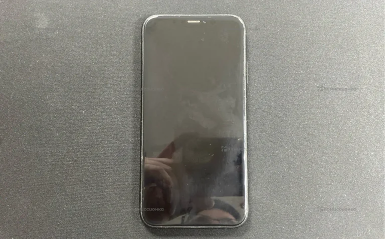 Apple iPhone XR 3/64 ГБ