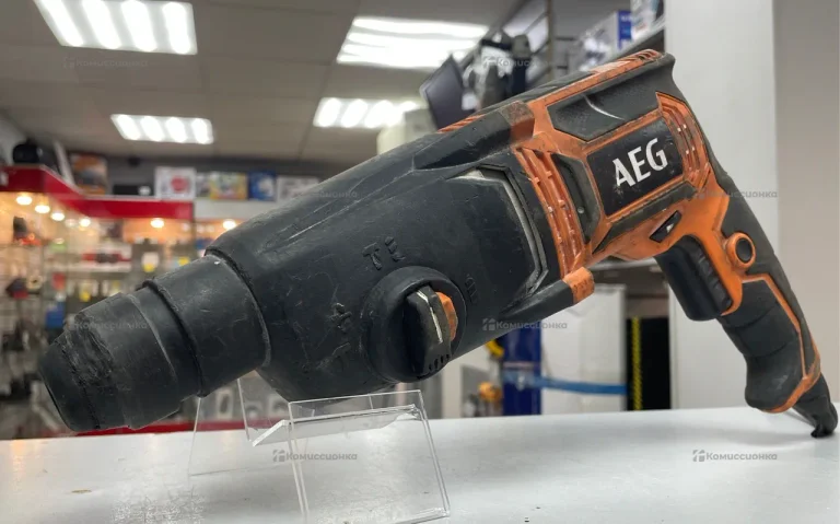 Перфоратор AEG KH 24 IE