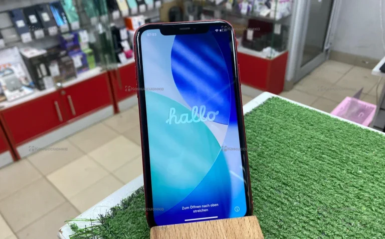 Apple iPhone 11 4/128 ГБ