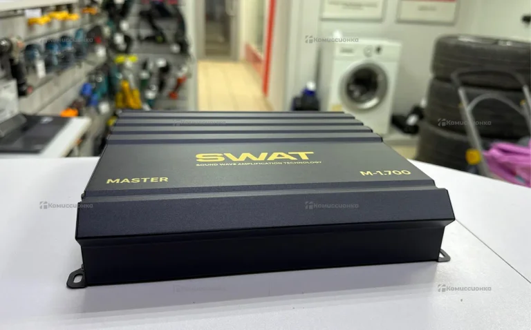 Усилитель  SWAT M-1700