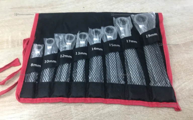 набор ключей с трещетками