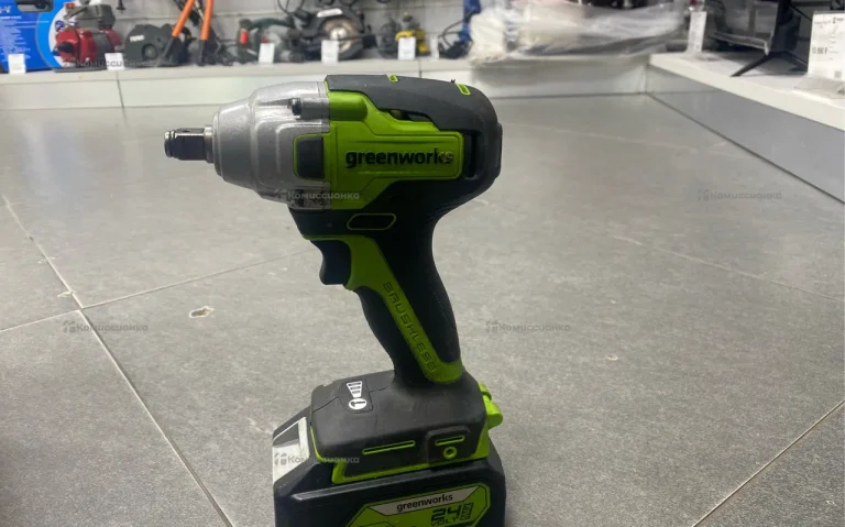 аккумуляторный ударный гайковерт 24В