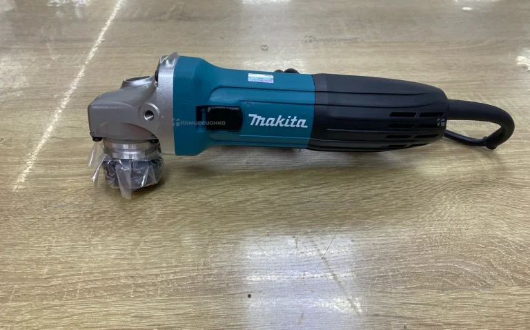 УШМ Makita GA5030 .