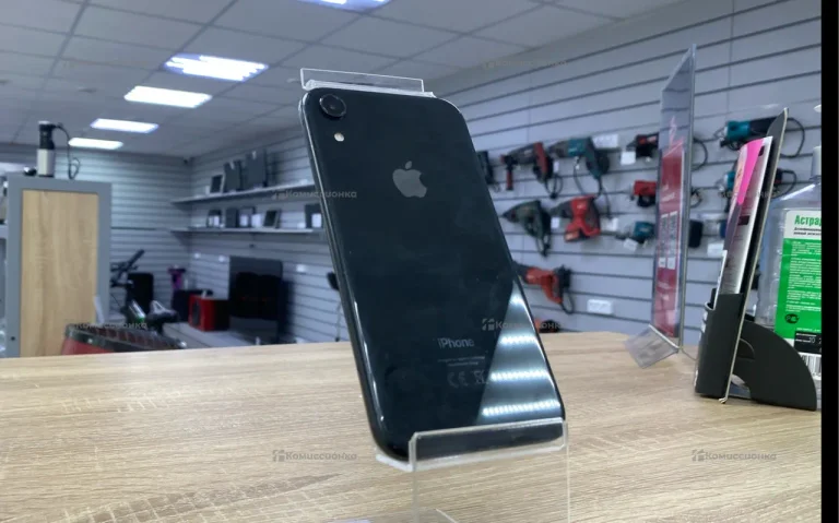Apple iPhone XR 3/64 ГБ