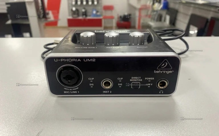 Звуковая карта BEHRINGER U-PHORIA UM2
