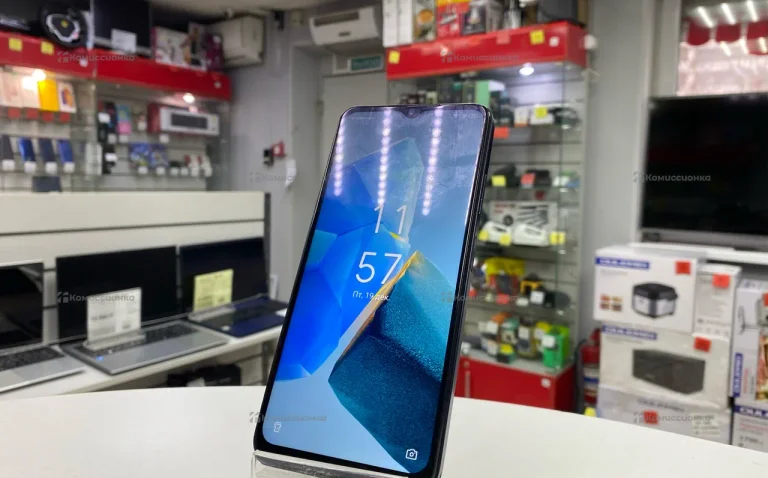 Infinix Hot 30i 4/64 ГБ