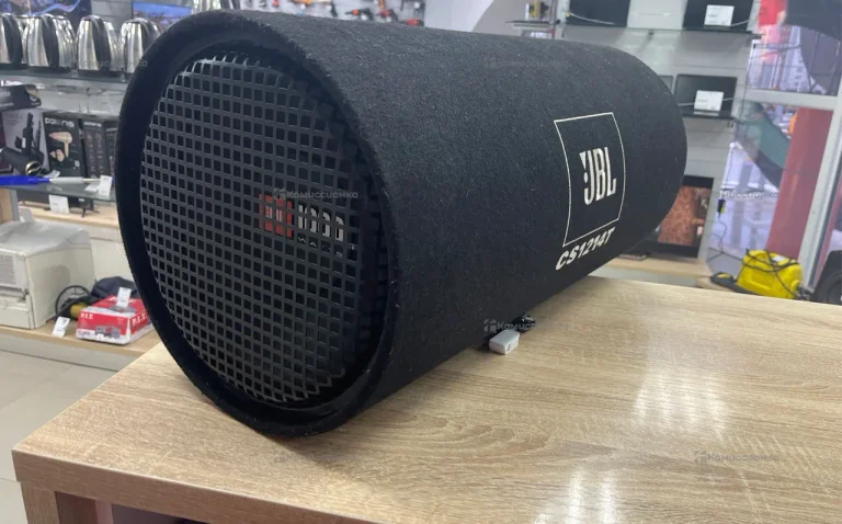 Сабвуфер  JBL CS1214T