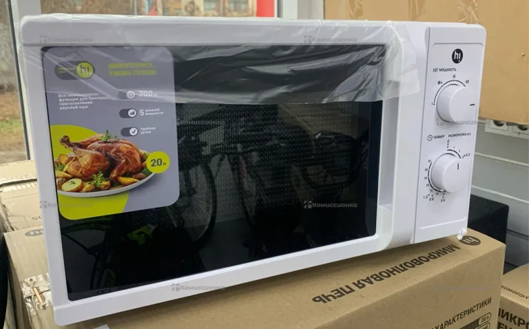 Микроволновая печь HI M020W05