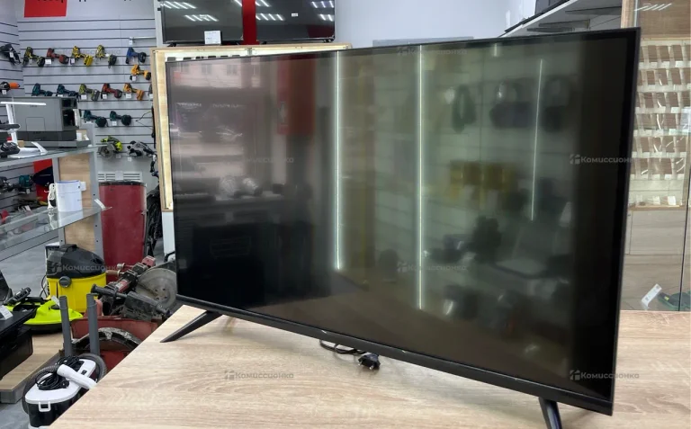 Телевизор SmartTV 35 QN900