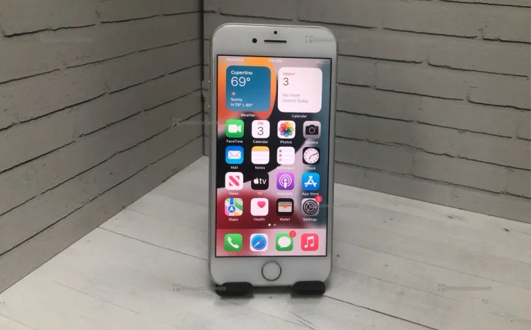 Apple iPhone 7 2/32 ГБ