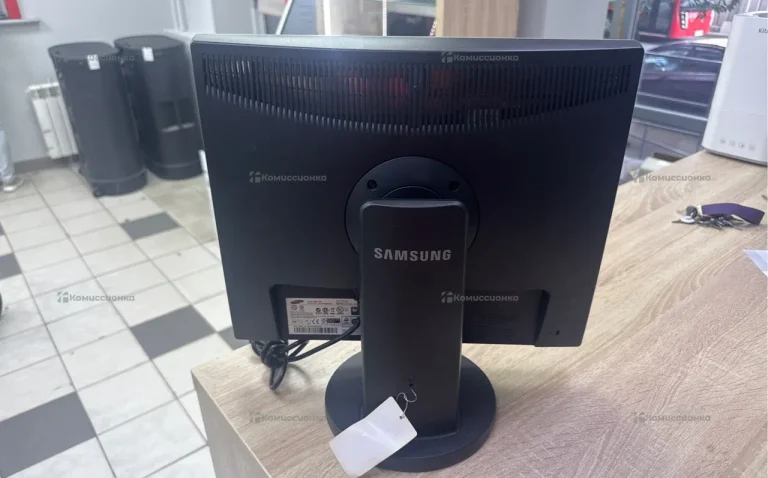 Монитор Samsung Sync Master 943N