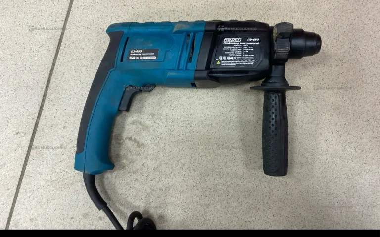 Перфоратор Варяг ПЭ-650