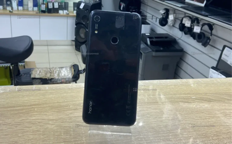 Honor 8A  3/64Gb