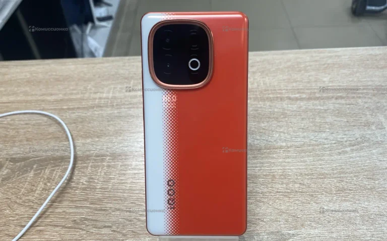 Vivo iQOO Neo 10 8/256 ГБ