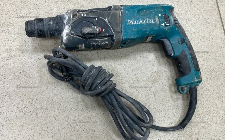 Перфоратор Makita HR2470 2023г.