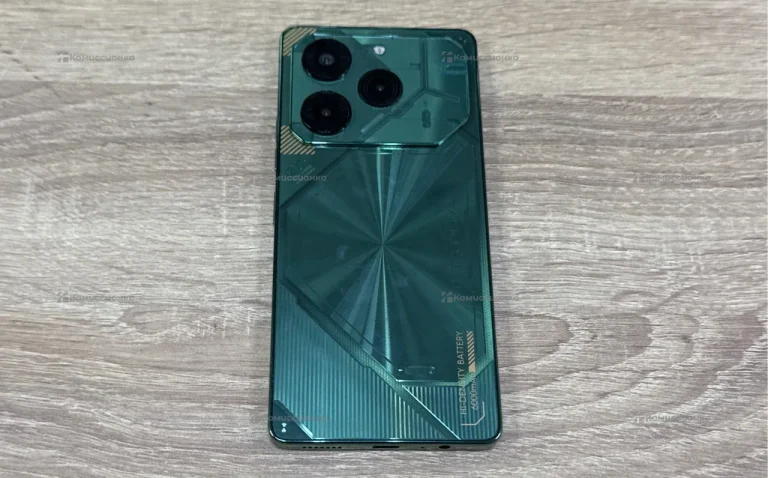 Tecno Pova 6 Pro 12/256 ГБ