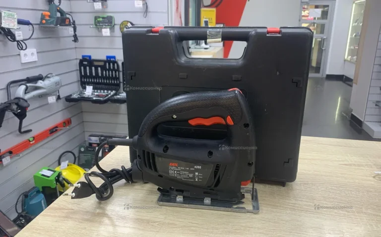 Электролобзик Skil 420 Watt
