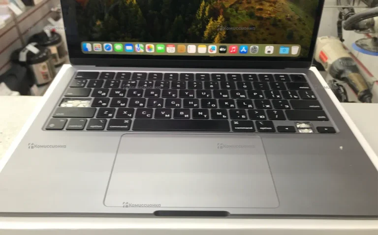 MacBook Air M2 2022