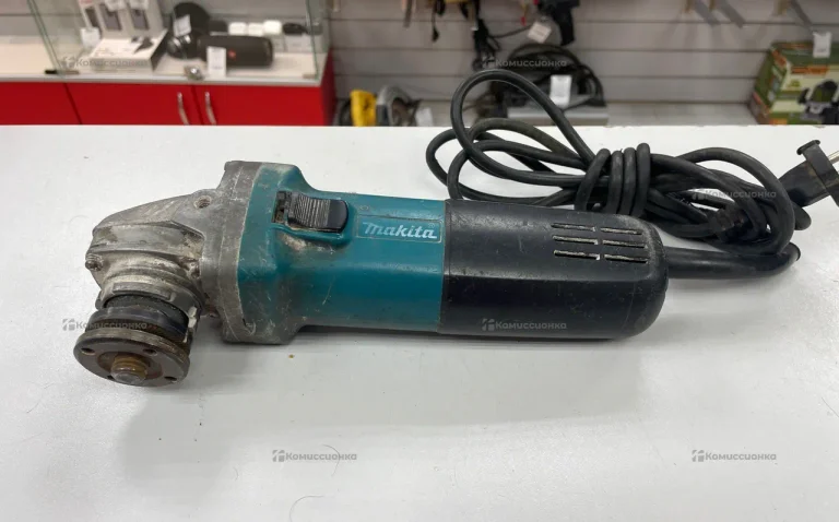 Makita Ушм 125