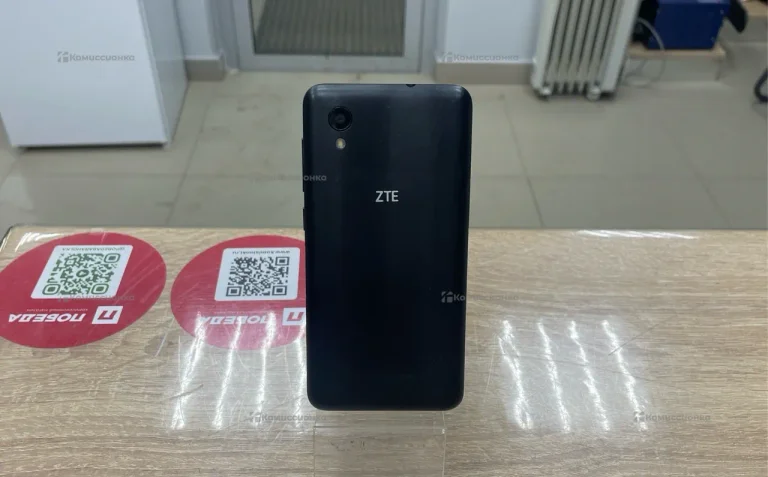 ZTE Blade L8 1/16 ГБ