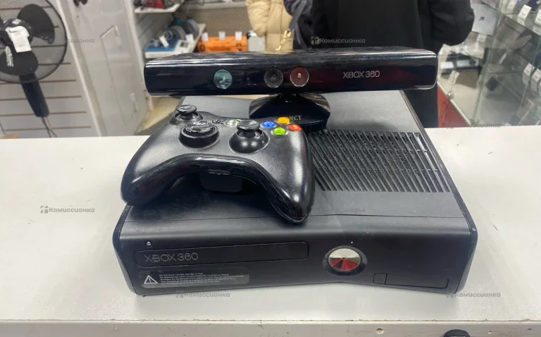 Приставка Xbox 360 + Kinect