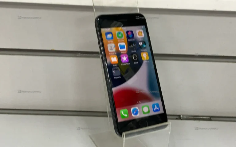 Apple iPhone 7 2/32 ГБ