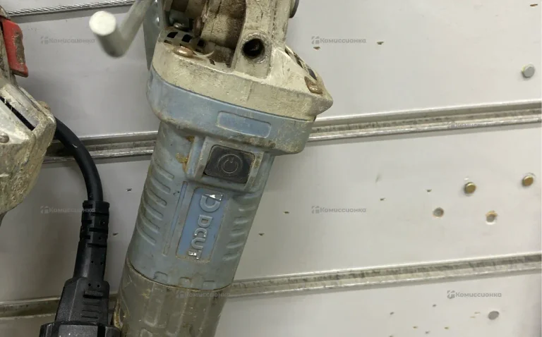 Болгарка DBG 12517