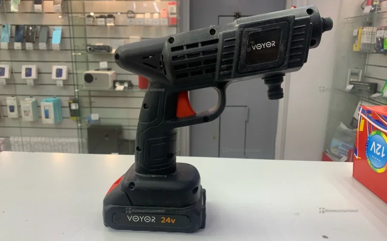 VOYOR в черной коробке