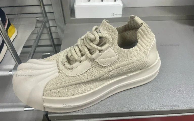 Кроссовки Lacoste беж 41р