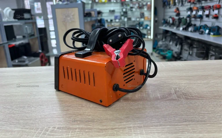 Зарядное устройство Ермак АТЗ-5Р