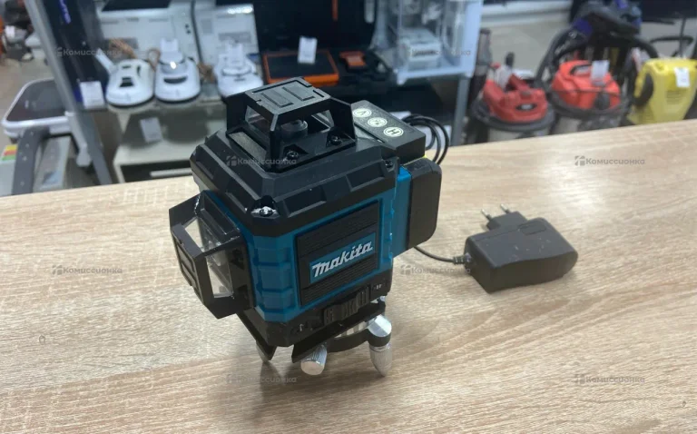 Лазерный уровень Makita реплика 16D