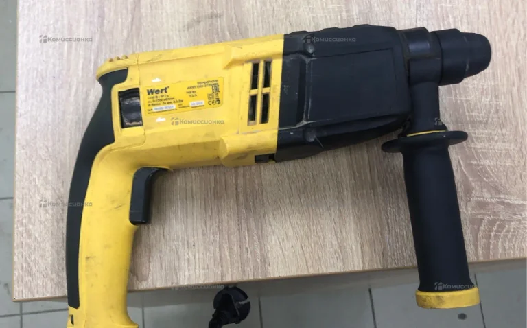 Перфоратор Wert ERH 0724HRE