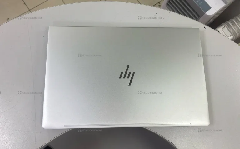 Ноутбук  HP i3-1215U