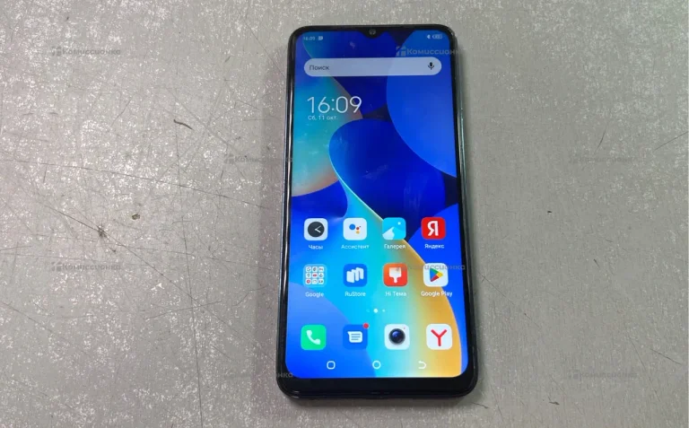 Tecno Spark 10C 4/64 ГБ