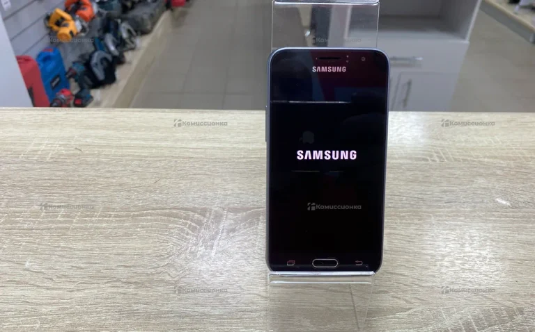 Samsung Galaxy J1 (2016) 1/8 ГБ