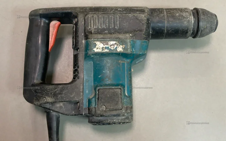 Перфоратор makita HR3000C