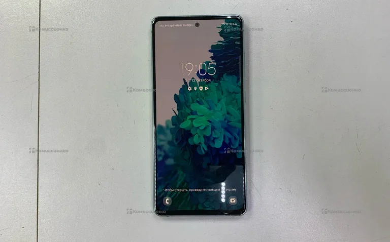 Samsung Galaxy S20 FE 6/128 ГБ