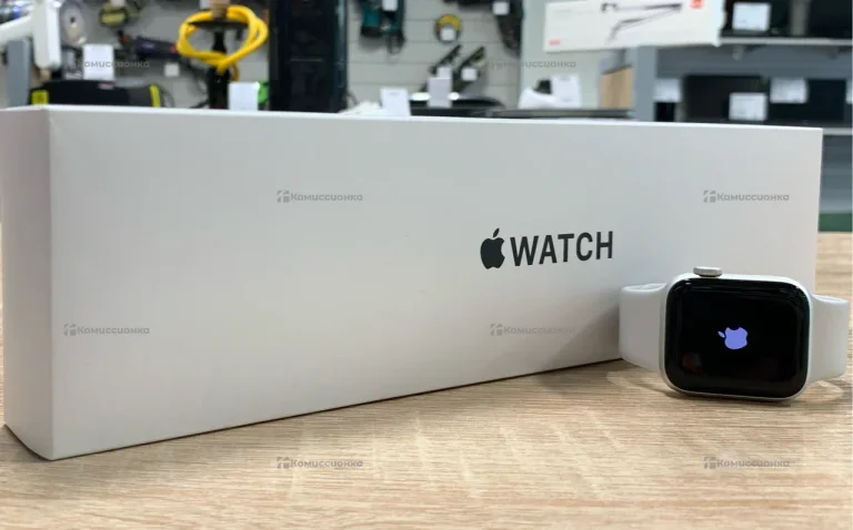 Часы Apple Watch SE 40mm