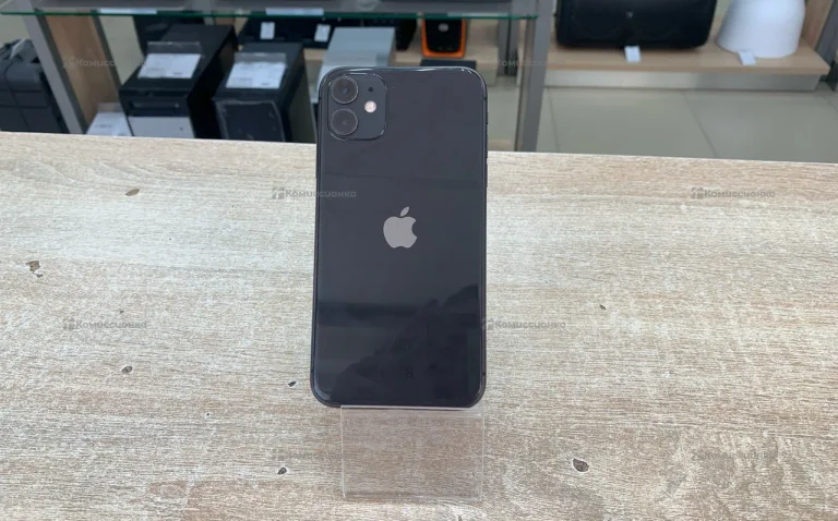 Apple iPhone 11 4/64 ГБ
