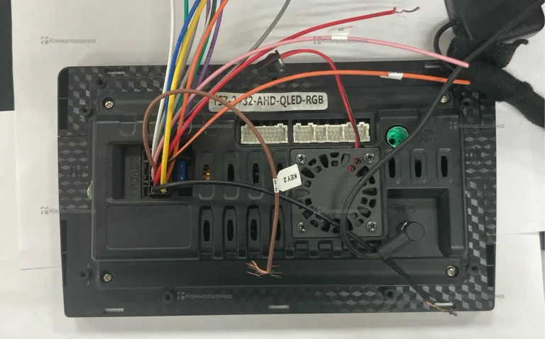 Автомагнитола  TS7 2/32